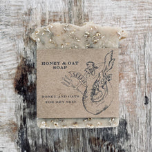 Load image into Gallery viewer, Selkie Smooth - Honey and Oat Soap - by Castaway Scotland. - Ali Mac Candles