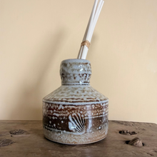 Load image into Gallery viewer, Fergus Stewart Ceramic Diffuser Pot + Refill